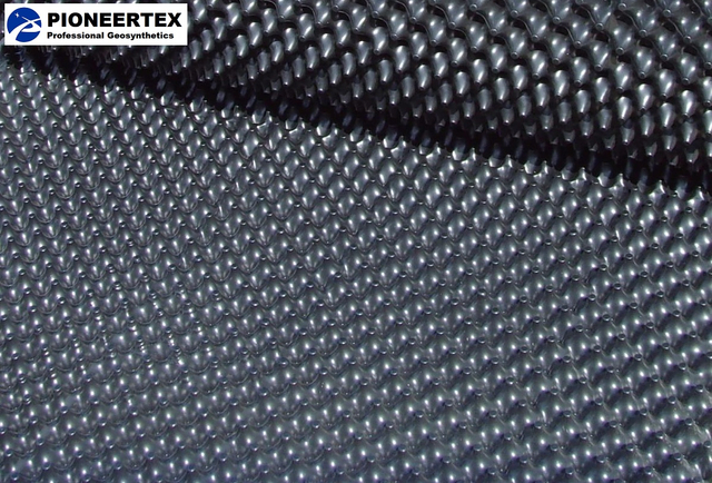 Folha de drenagem de PVC com dupla face de 25MM para impermeabilização de paredes verticais e jardim de telhado